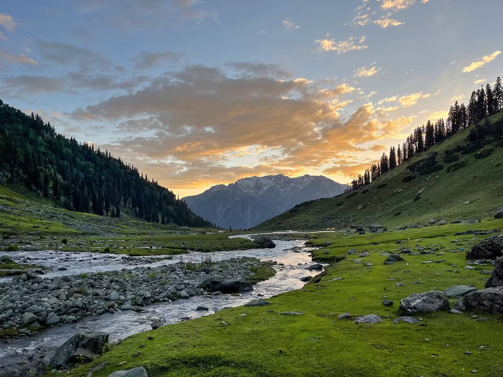 Photo 4 of Tulian Lake Trek