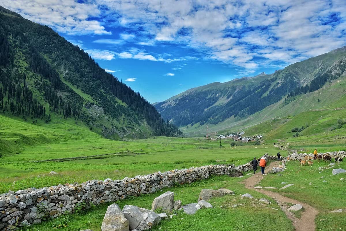 Photo 2 of Warwan Valley Trek